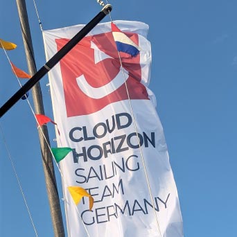 Cloud Horizon - Sailing Team Wear